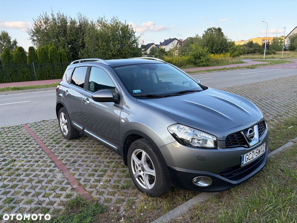 Nissan Qashqai - 2