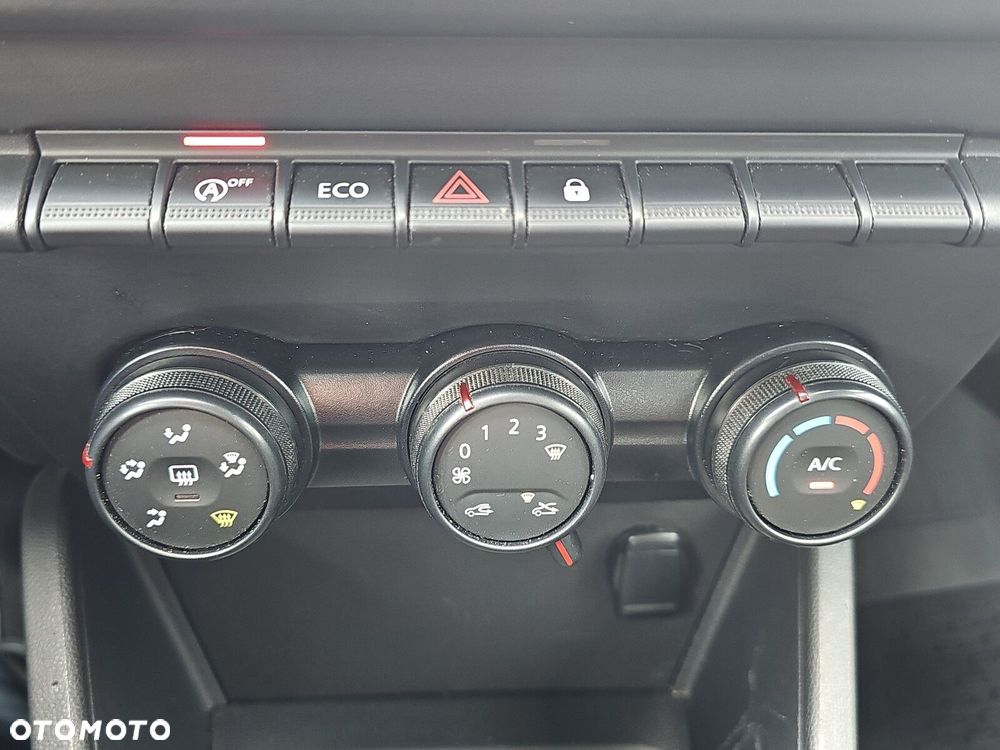 Dacia Duster 1.0 TCe Essential - 17