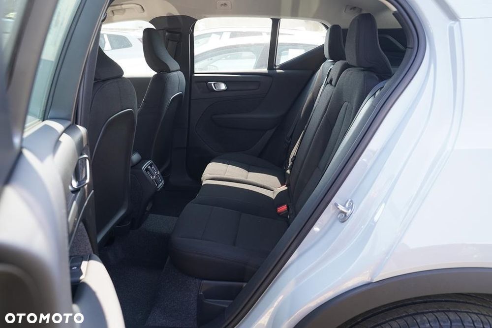 Volvo XC 40 B3 Essential - 8