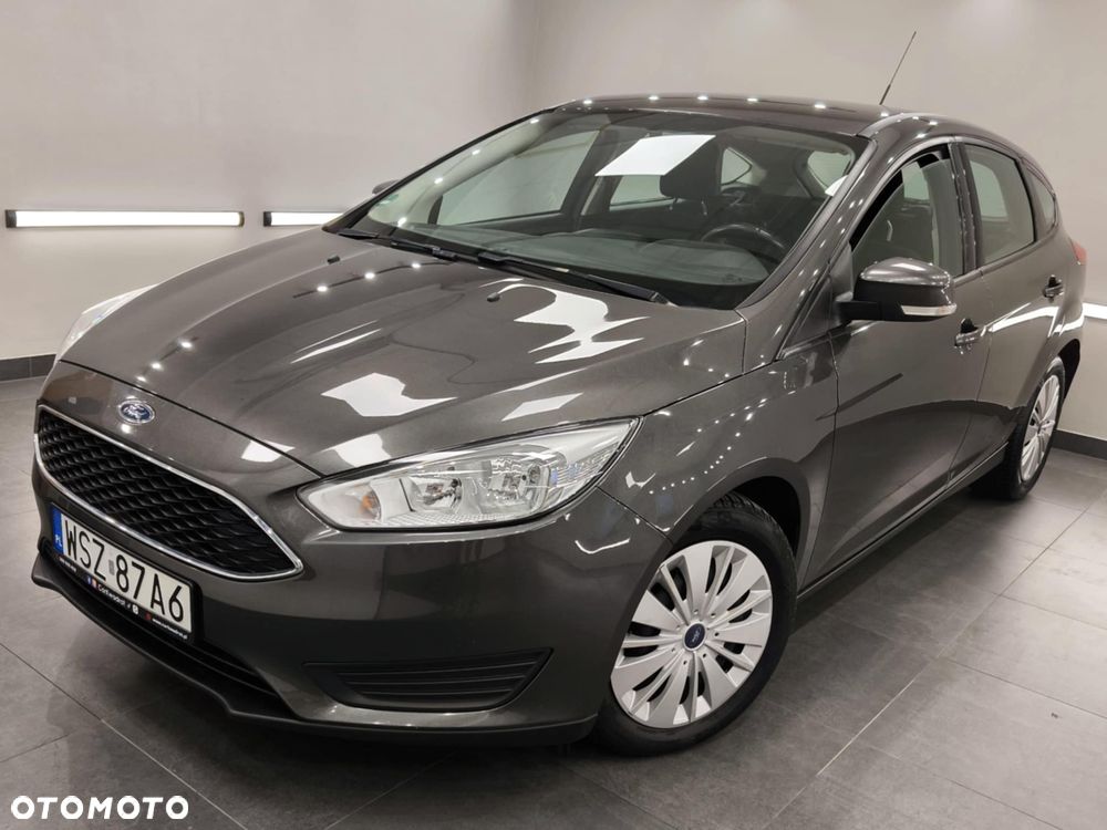 Ford Focus 1.0 EcoBoost Trend - 27