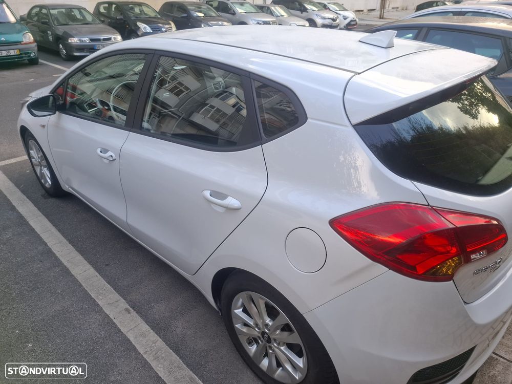 Kia Ceed 1.0 T-GDI Nav Line - 10