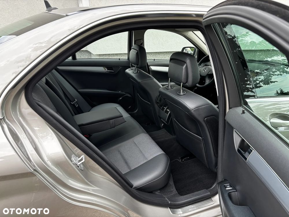 Mercedes-Benz Klasa C 180 Kompressor Avantgarde - 15