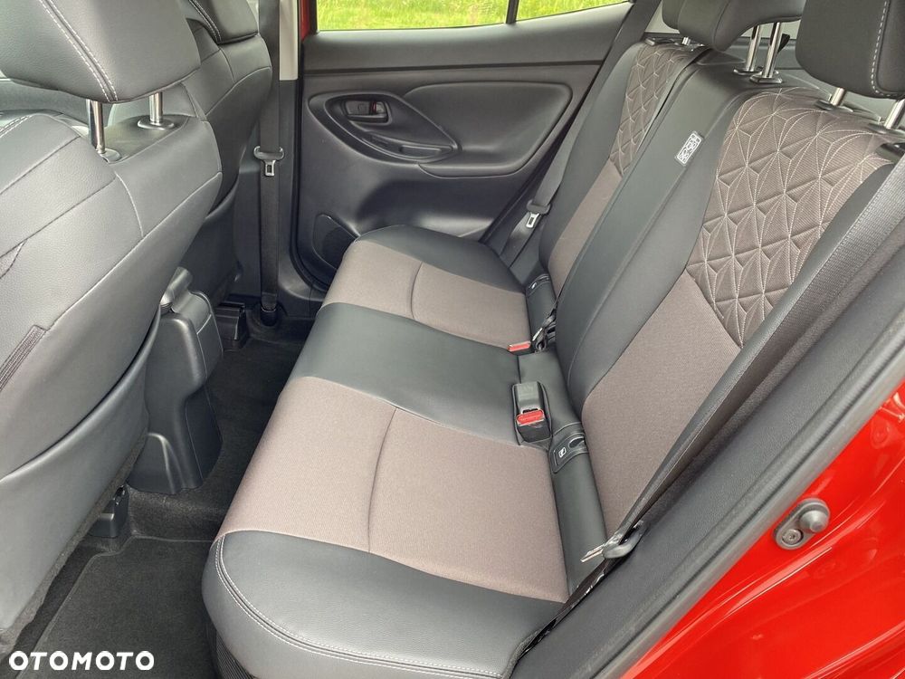 Toyota Yaris Cross Hybrid 1.5 Executive - 17