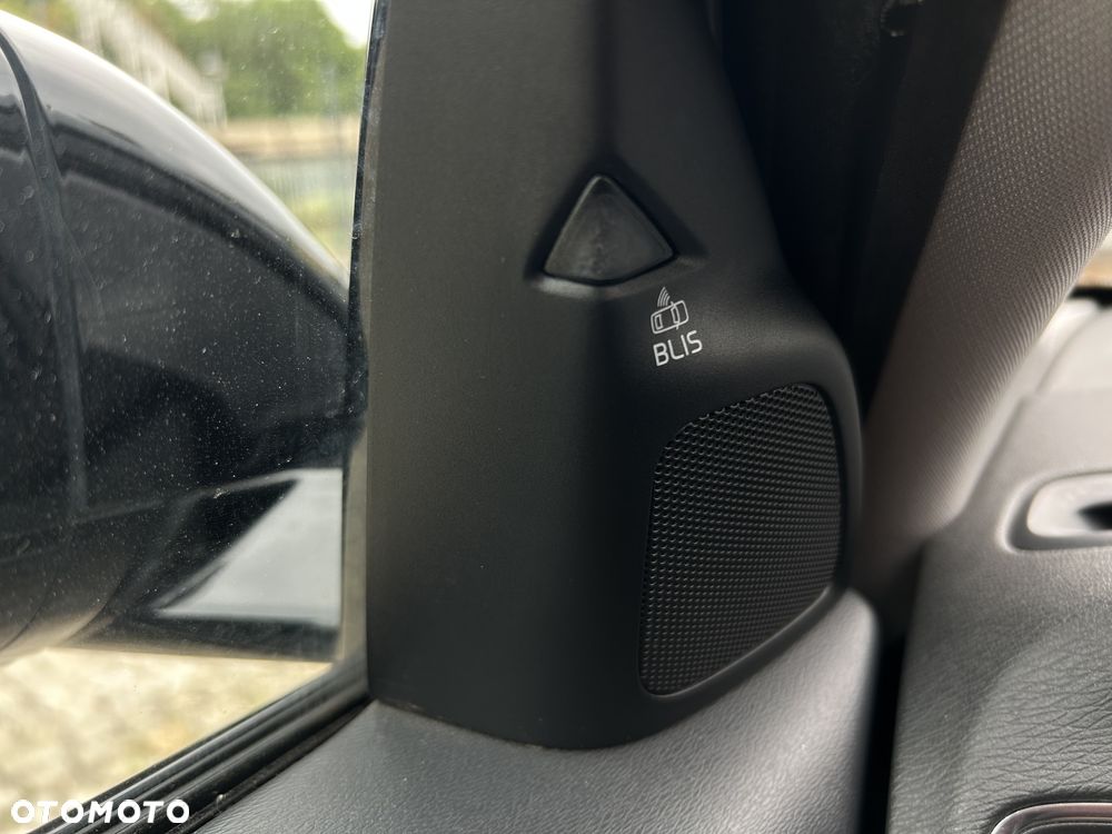 Volvo V40 Cross Country D3 Geartronic Momentum - 28