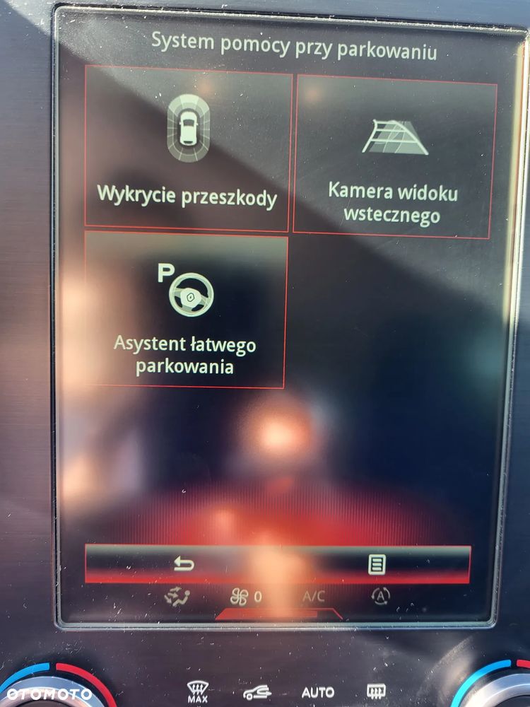 Renault Megane ENERGY TCe 205 EDC GT - 17