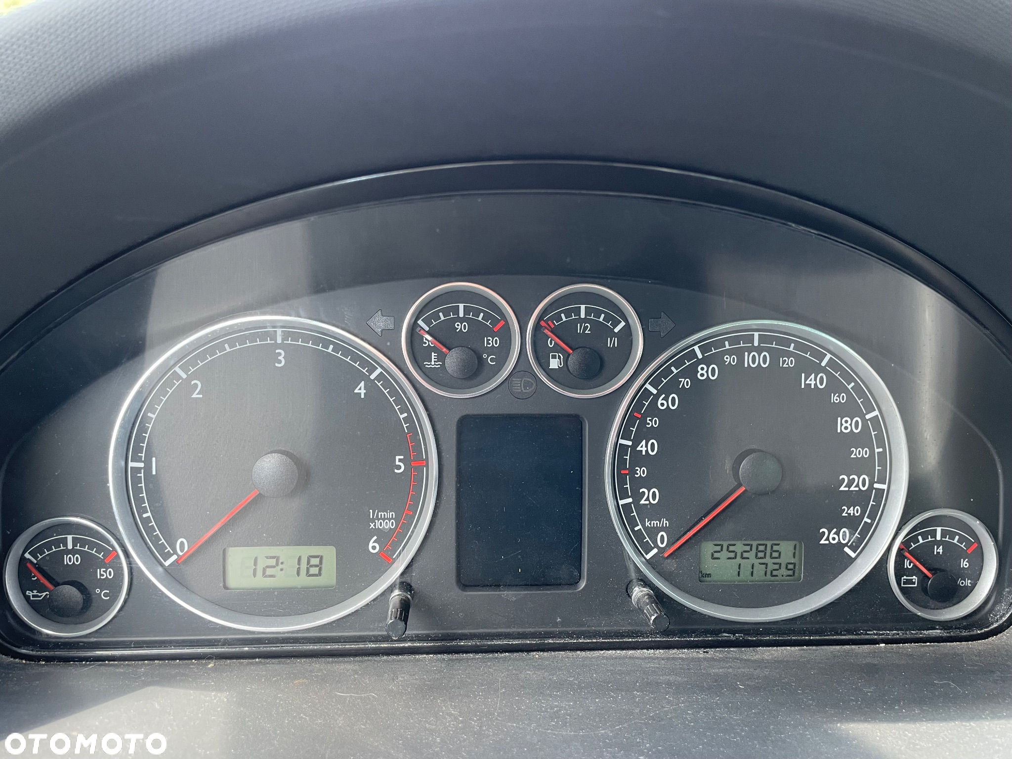 Volkswagen Sharan - 8