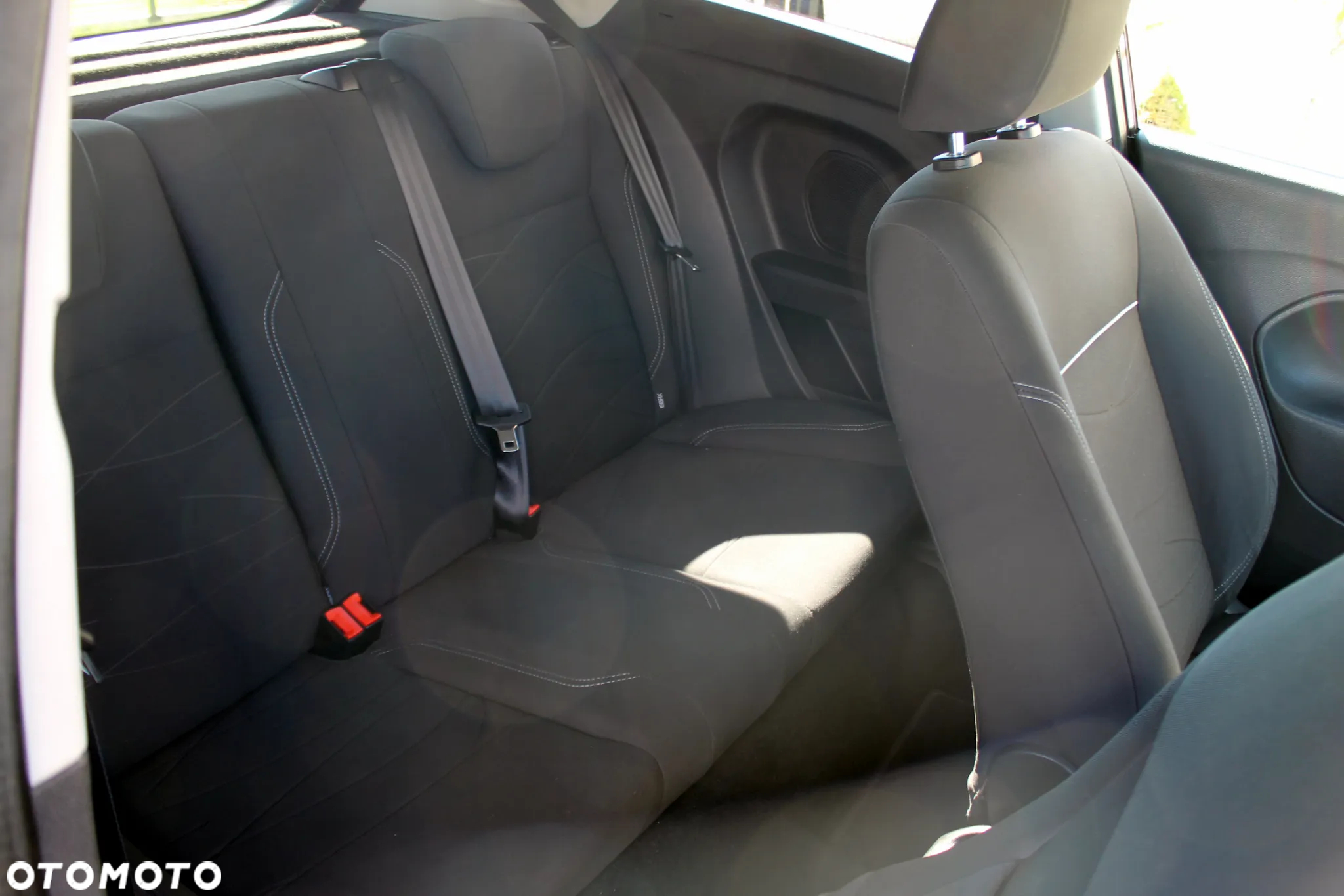 Ford Fiesta 1.0 EcoBoost Start-Stop SYNC Edition - 13