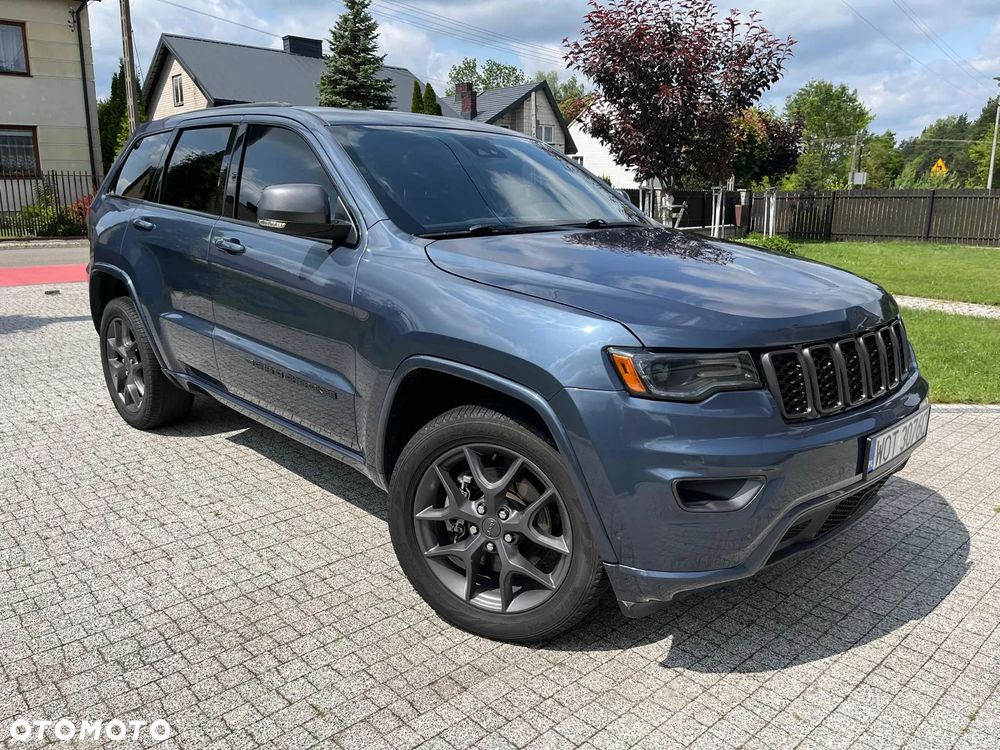 Jeep Grand Cherokee - 1