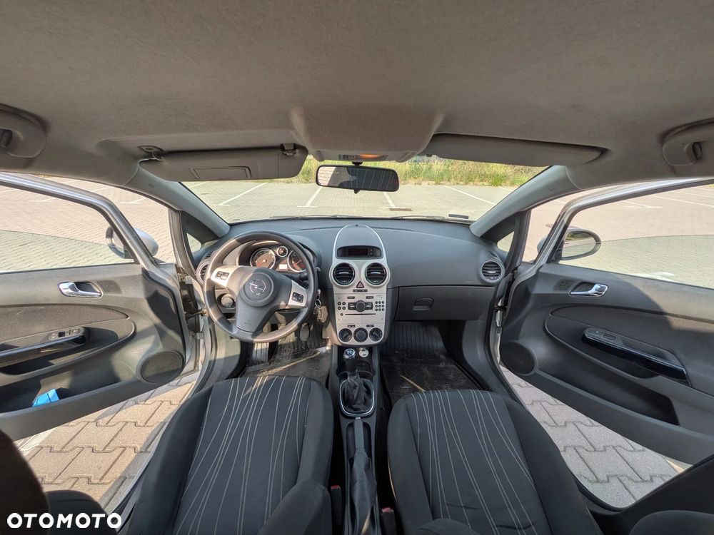 Opel Corsa - 30