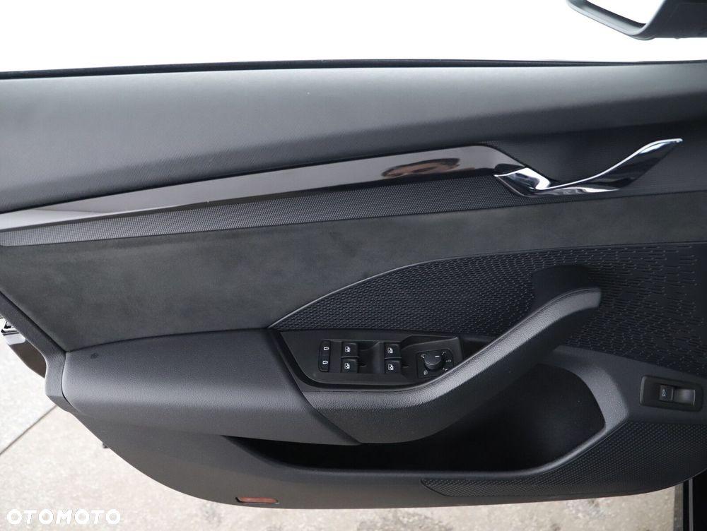 Skoda Octavia 2.0 TDI RS DSG - 23