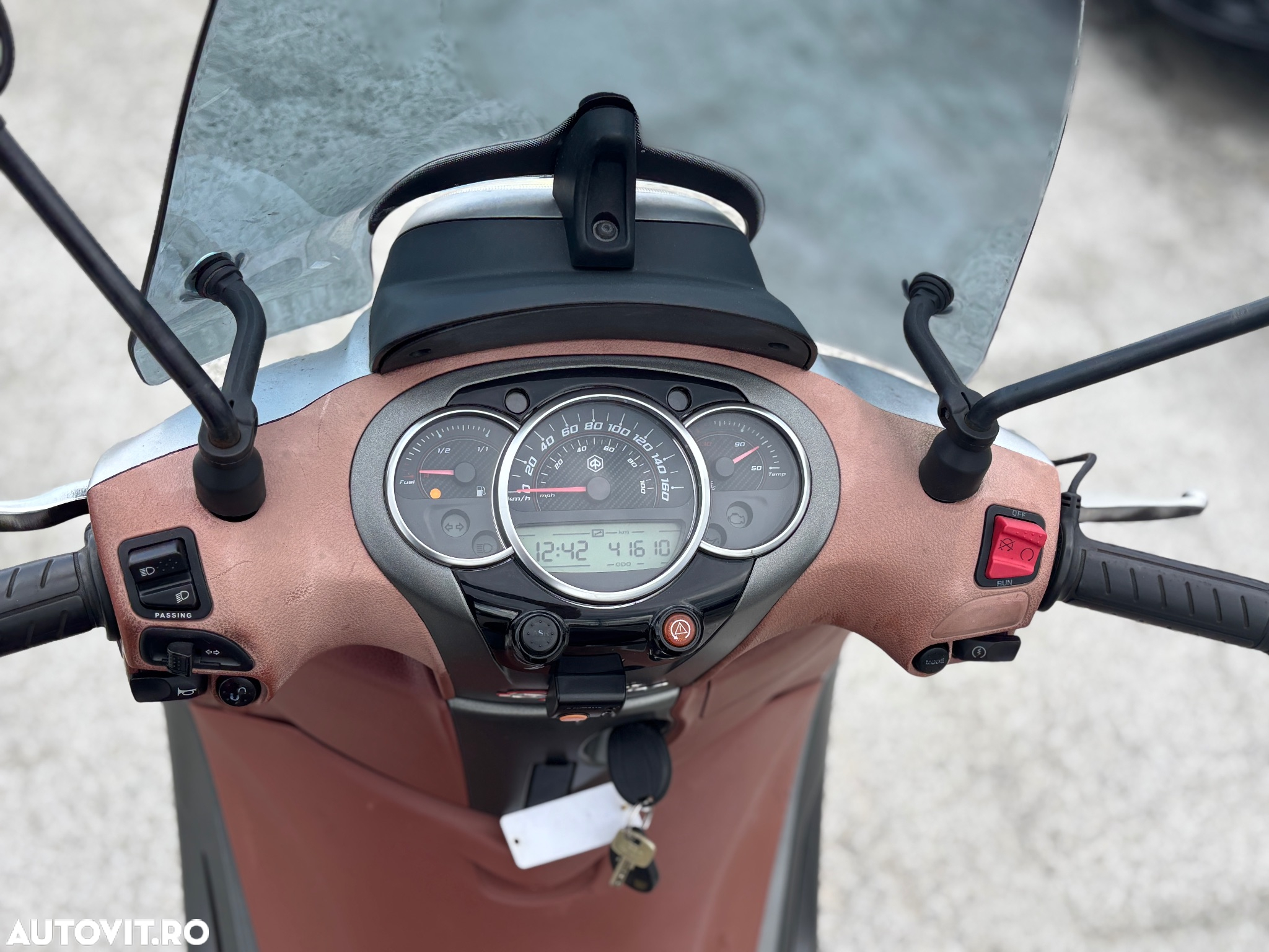 Piaggio Beverly - 8