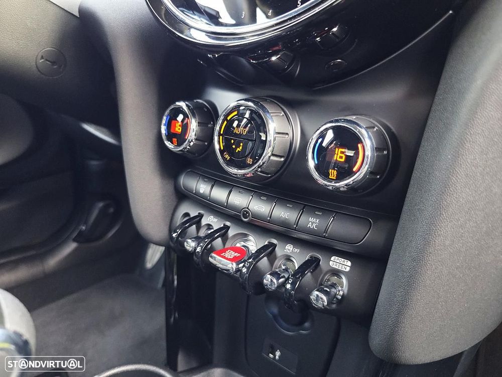 MINI 3 Portas John Cooper Works Auto Desportiva - 47