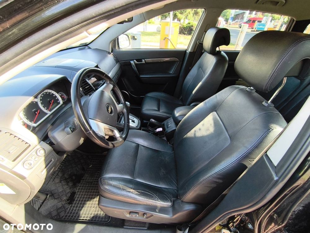 Chevrolet Captiva 3.2 LT high - 10