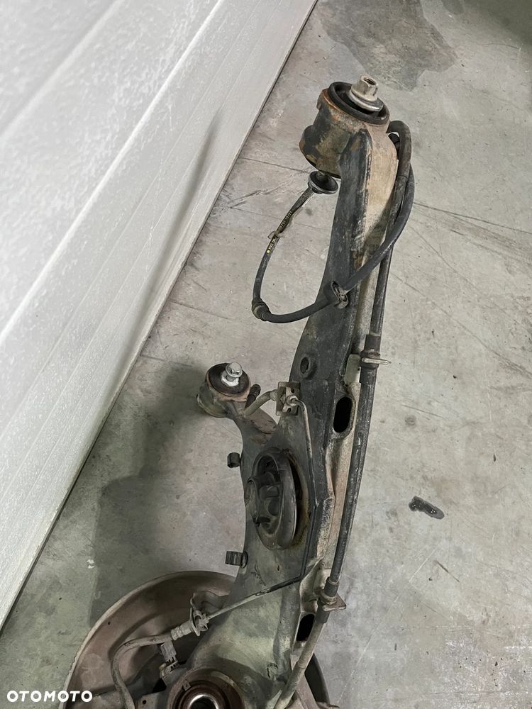 ZWROTNICA WAHACZ STRONA LEWY TYŁ  VW T6 21R 7E0501413A - 3