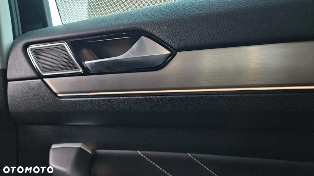 Volkswagen Passat 2.0 TDI Business DSG - 18