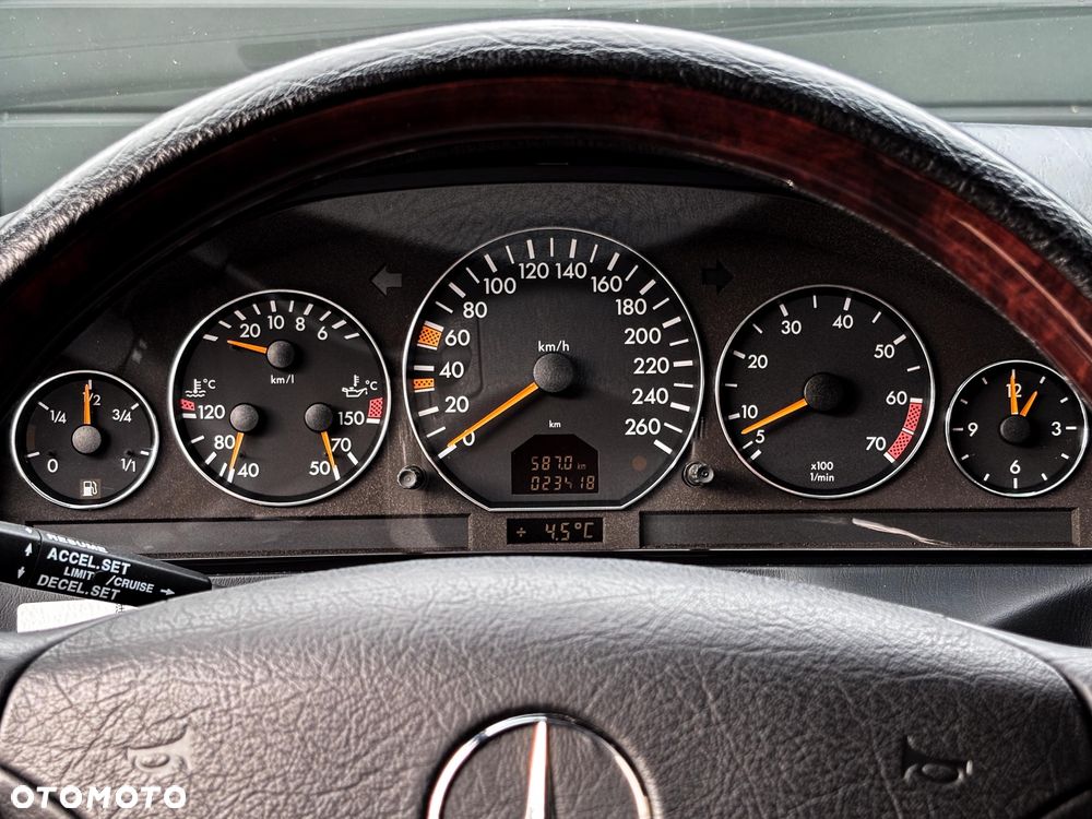 Mercedes-Benz SL 500 - 34