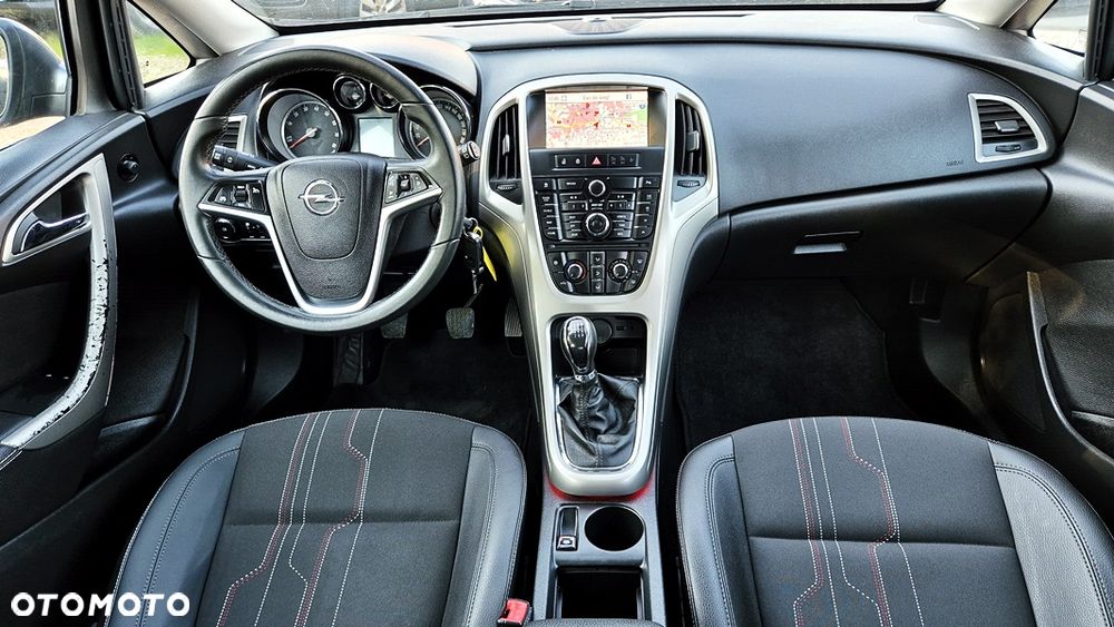 Opel Astra 1.4 T Cosmo S&S - 32