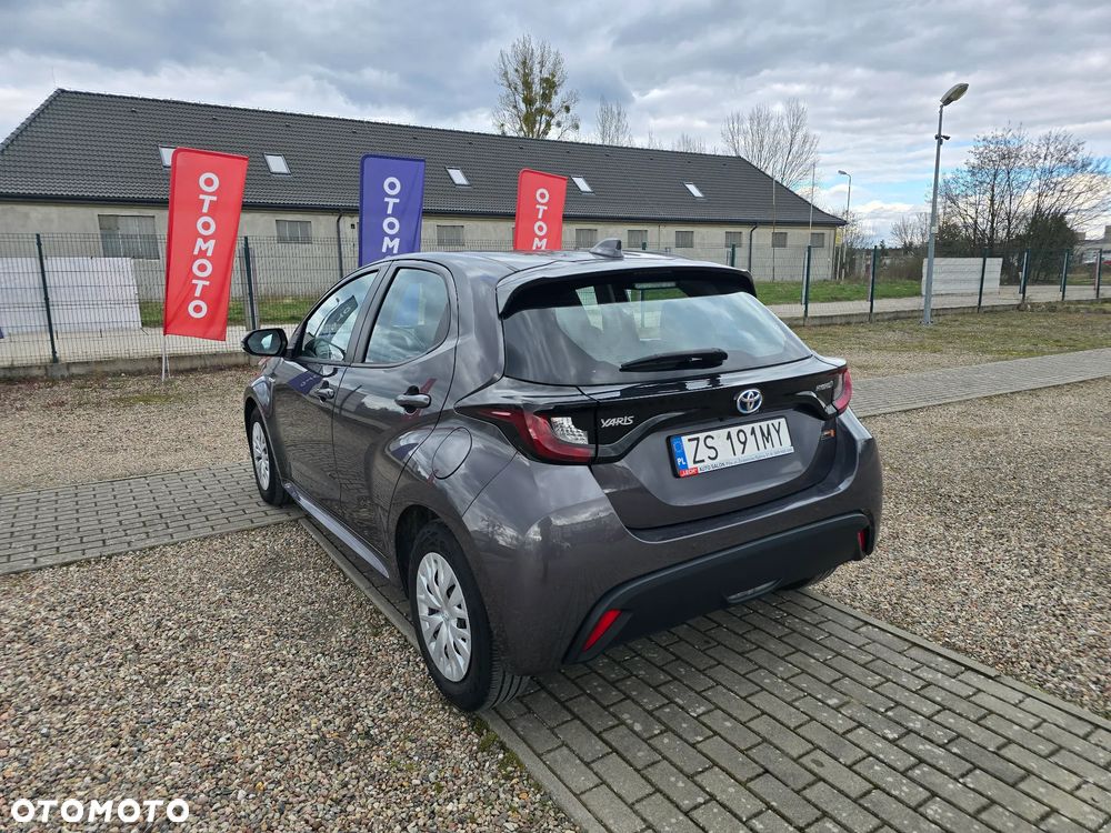Toyota Yaris - 8