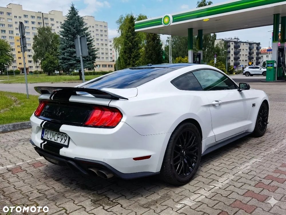 Ford Mustang - 6