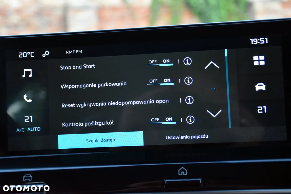 Citroën C4 BlueHDi 130 Stop&Start EAT8 FEEL PACK - 31