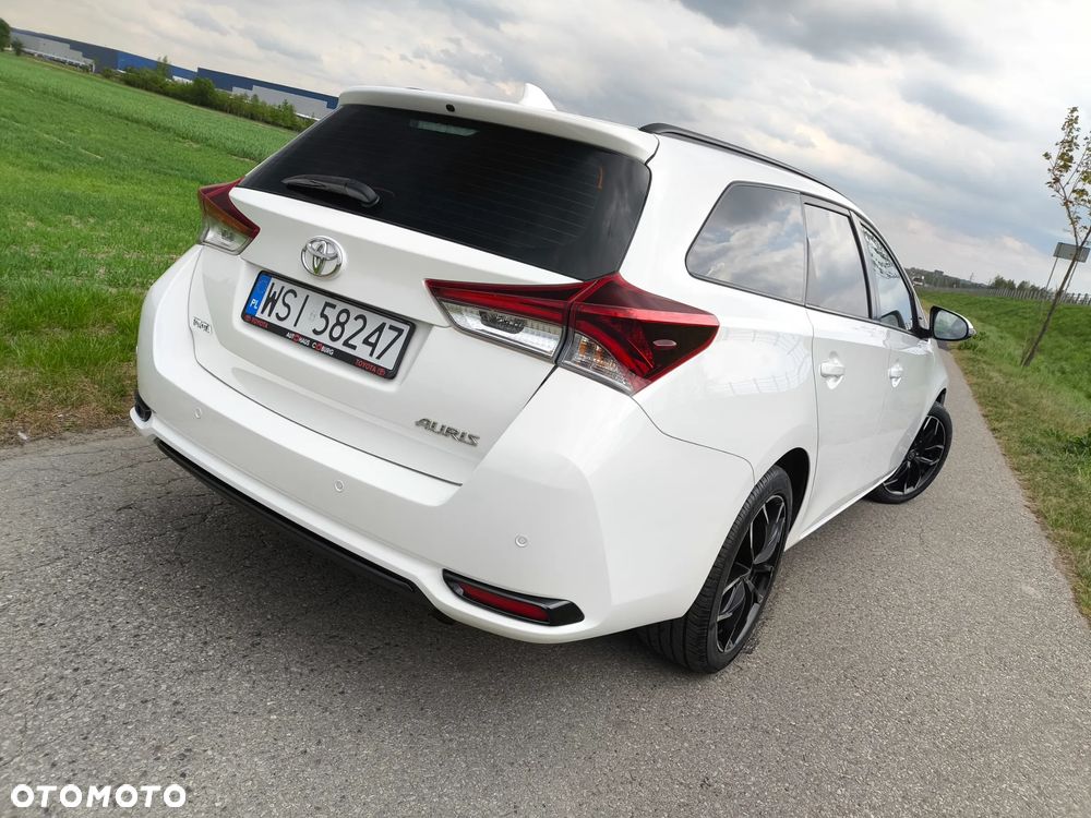 Toyota Auris 1.33 Dual-VVT-i Cool - 9
