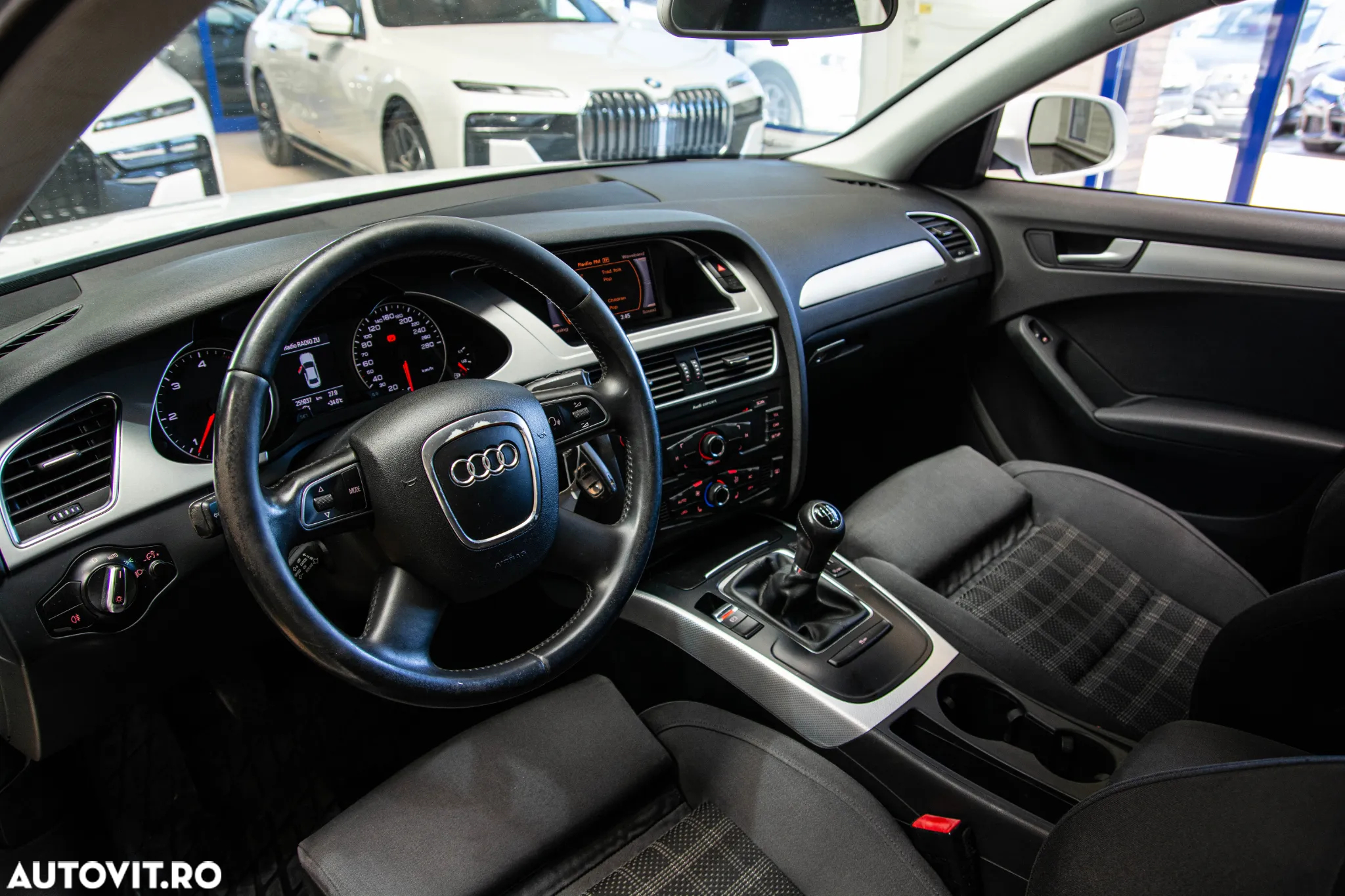 Audi A4 2.0 TDI B8 - 23