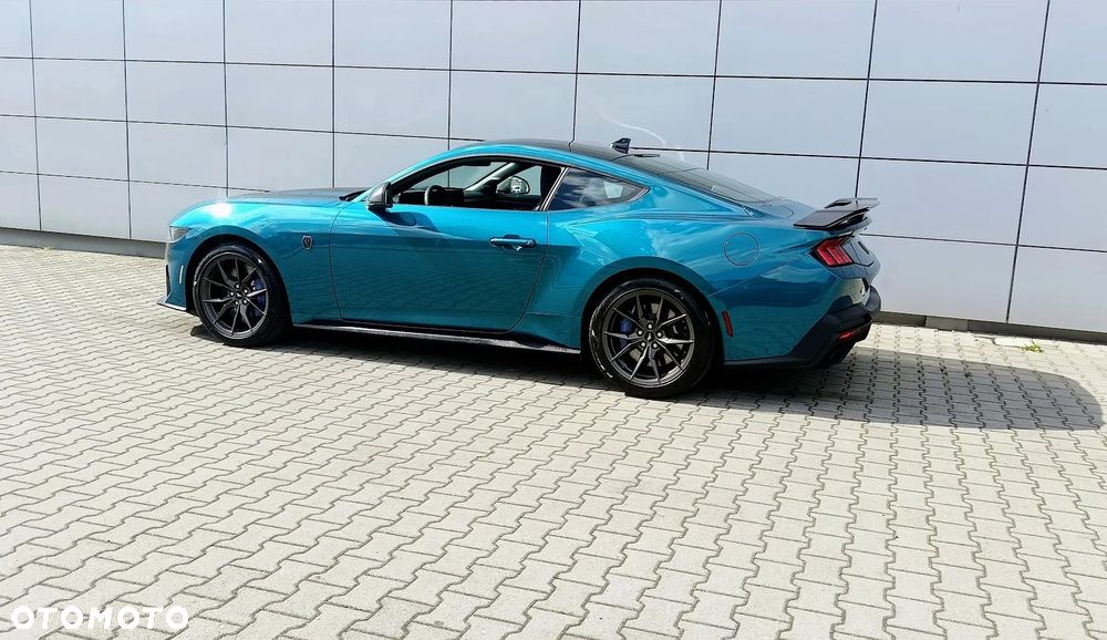 Ford Mustang - 8