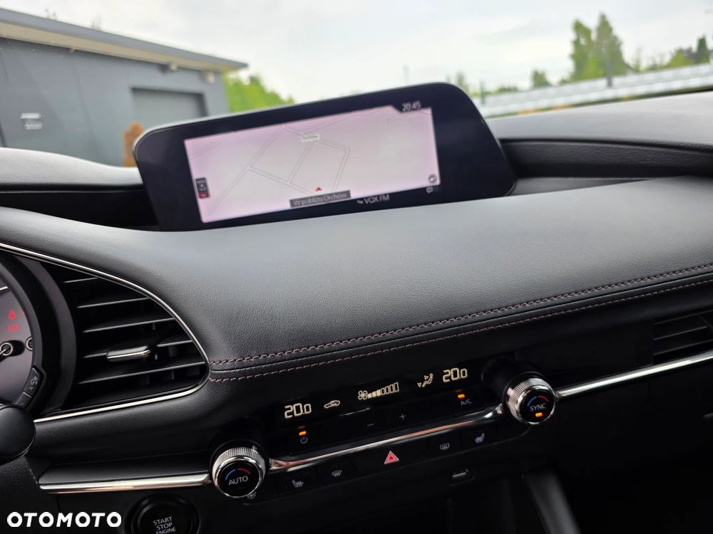 Mazda 3 SKYACTIV-G 2.0 M-Hybrid SELECTION - 22