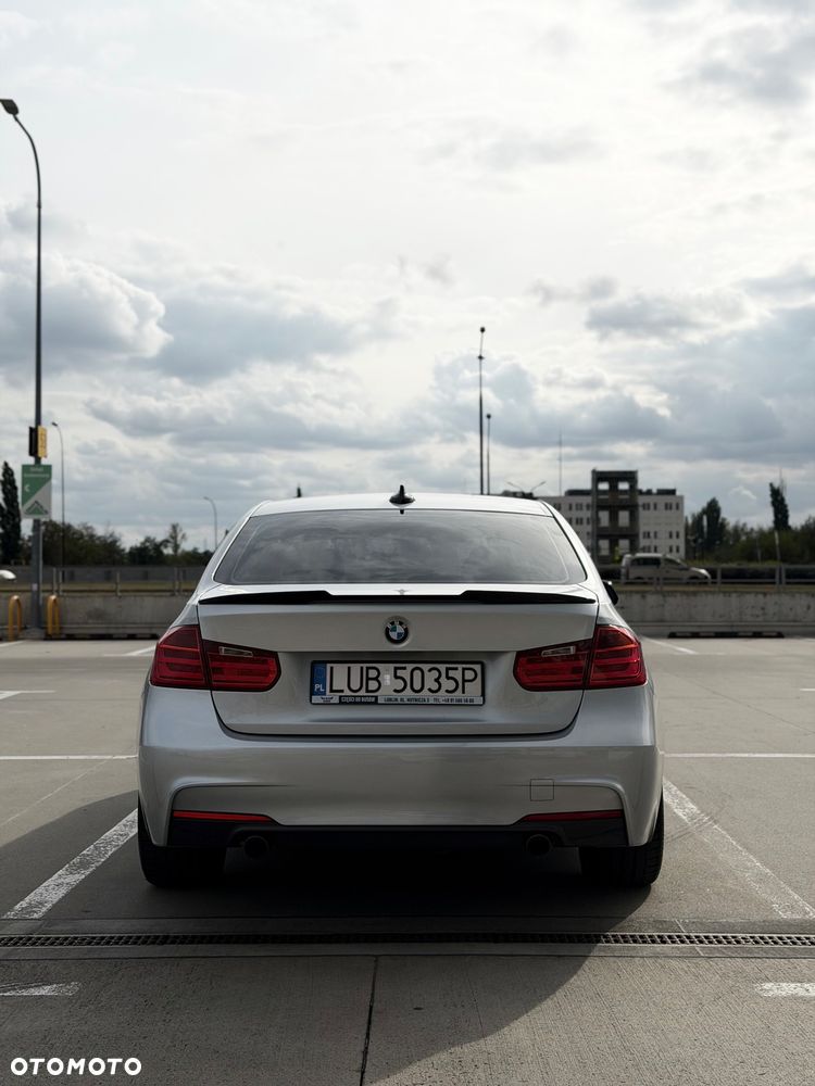 BMW Seria 3 335i - 8