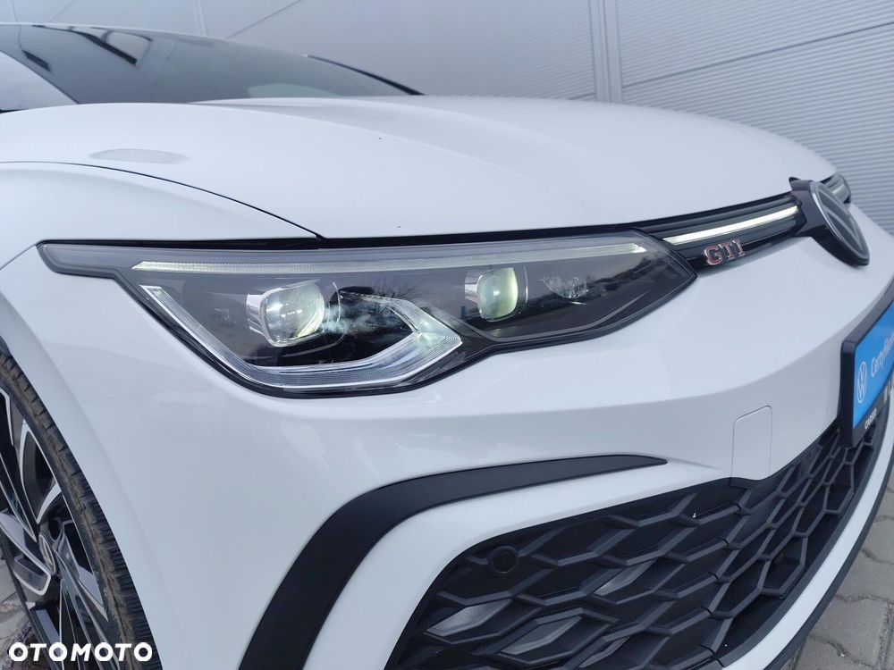 Volkswagen Golf - 31