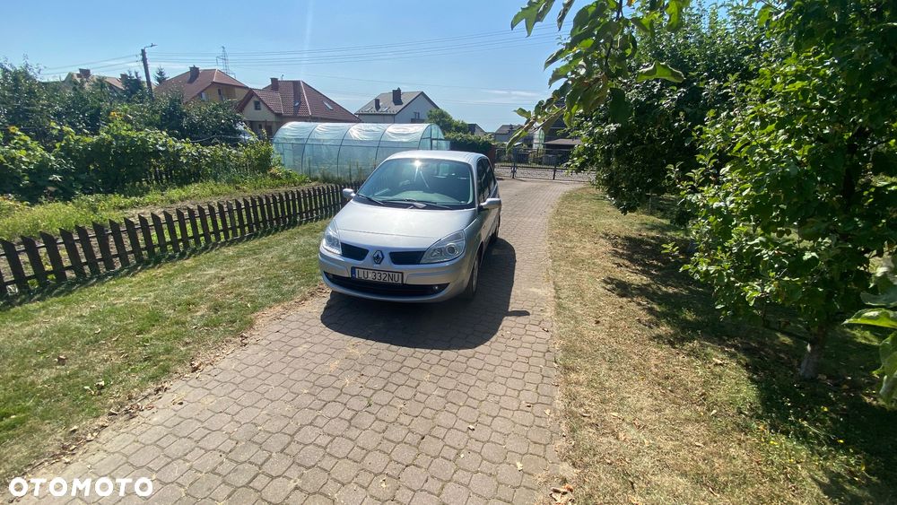 Renault Scenic 1.6 16V Family - 1