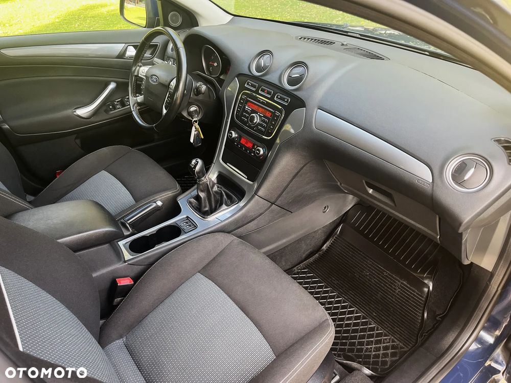 Ford Mondeo 2.0 Gold X Plus - 16