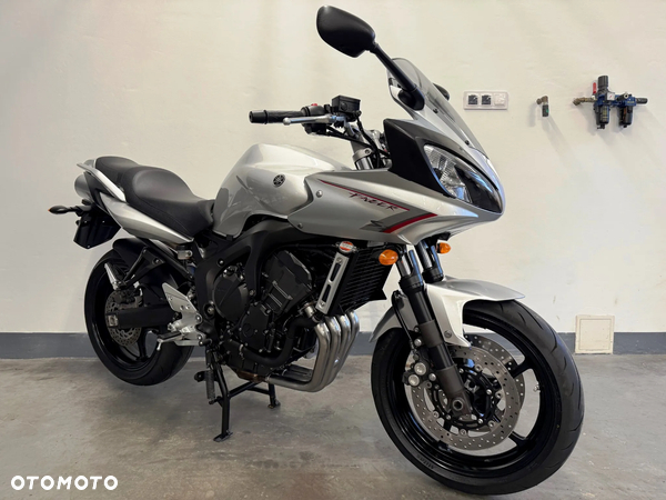 Yamaha FZ6