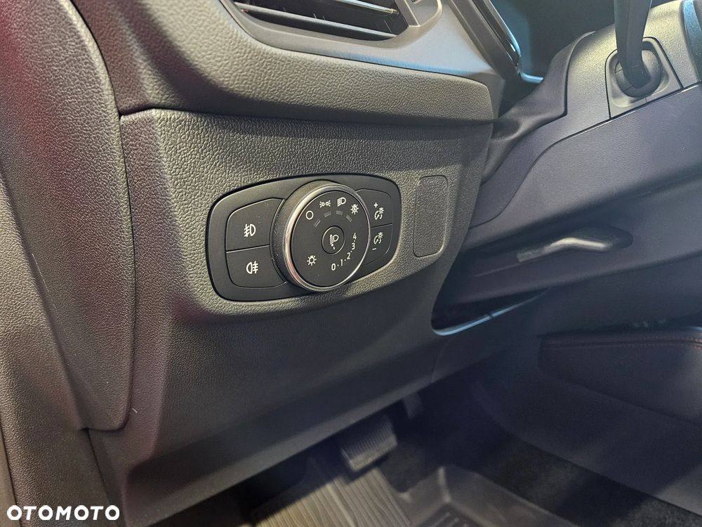 Ford Focus 1.0 EcoBoost mHEV ST-Line X - 18