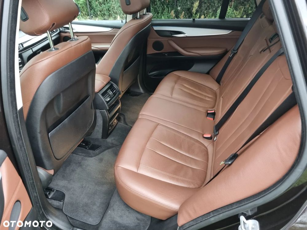 BMW X5 xDrive35i - 25