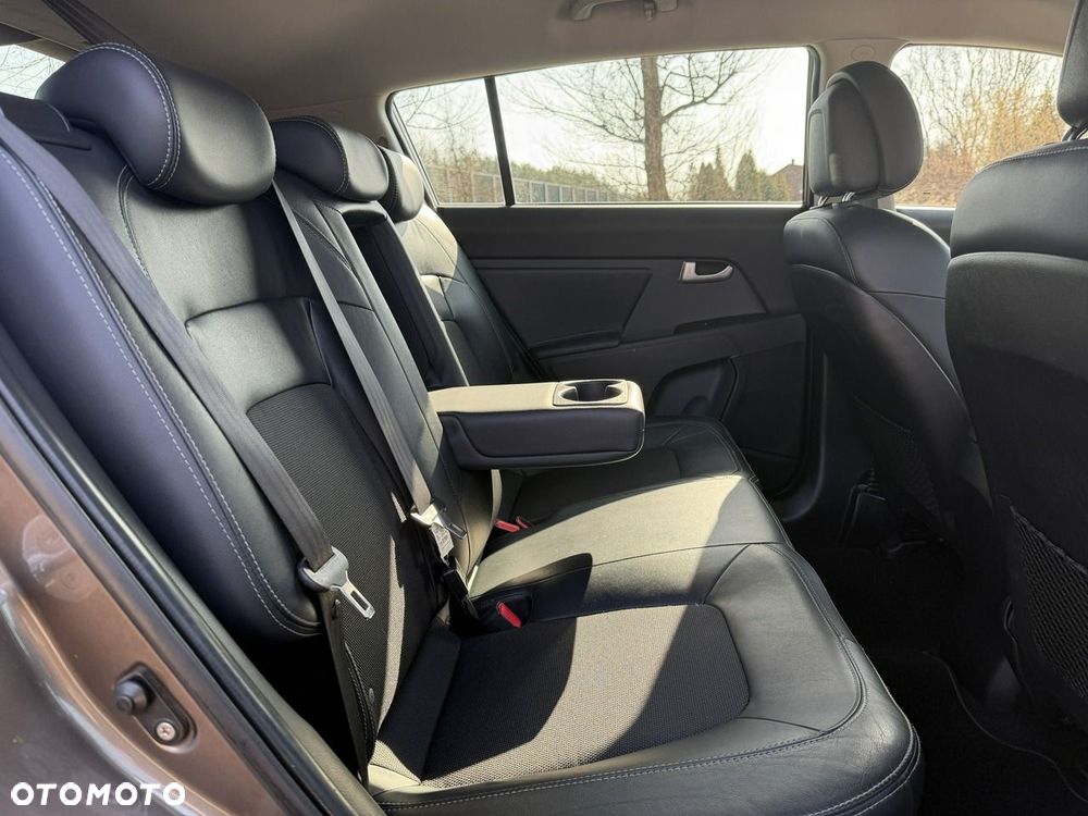 Kia Sportage 1.6 GDI L 2WD - 9