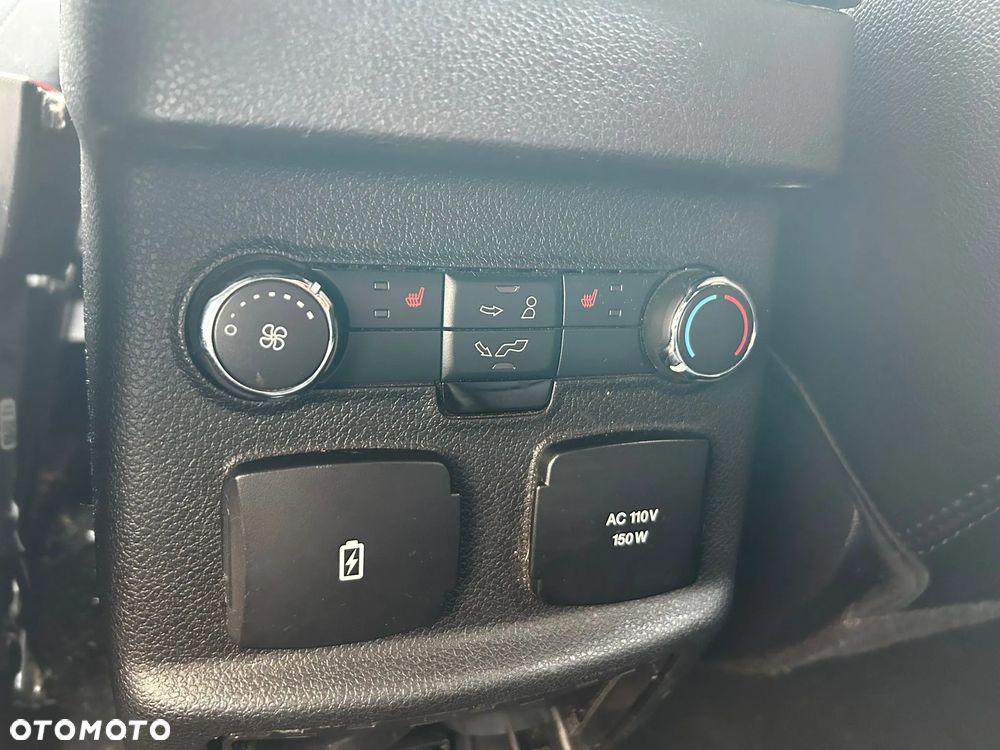 Ford Explorer - 23