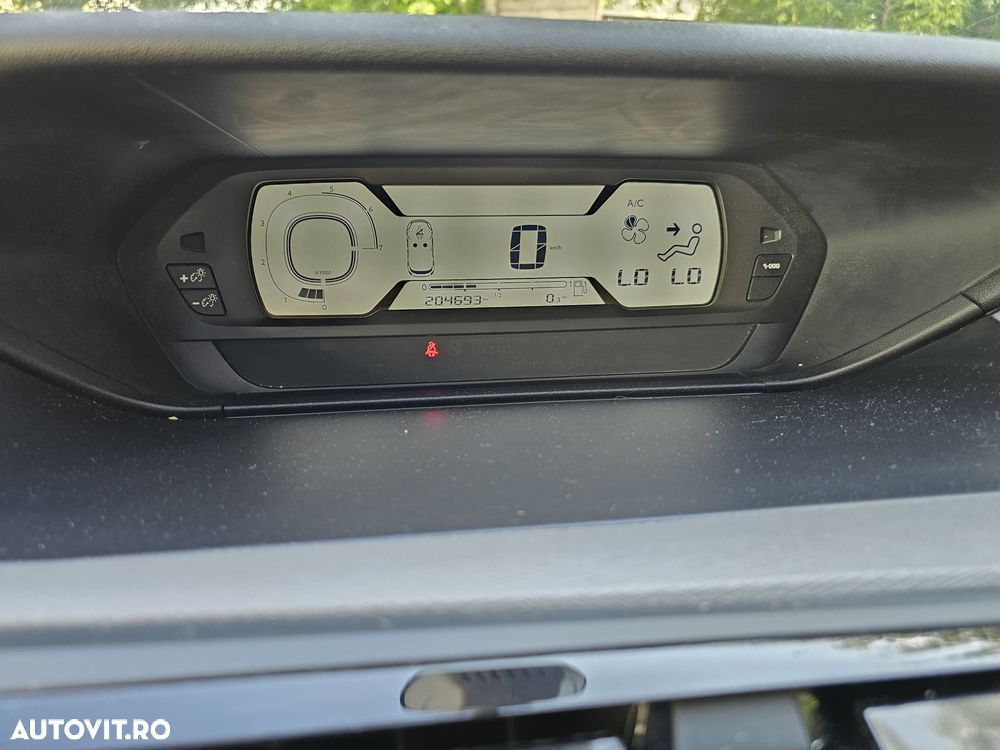 Citroën C4 Picasso 1.6 e-HDI Exclusive - 16