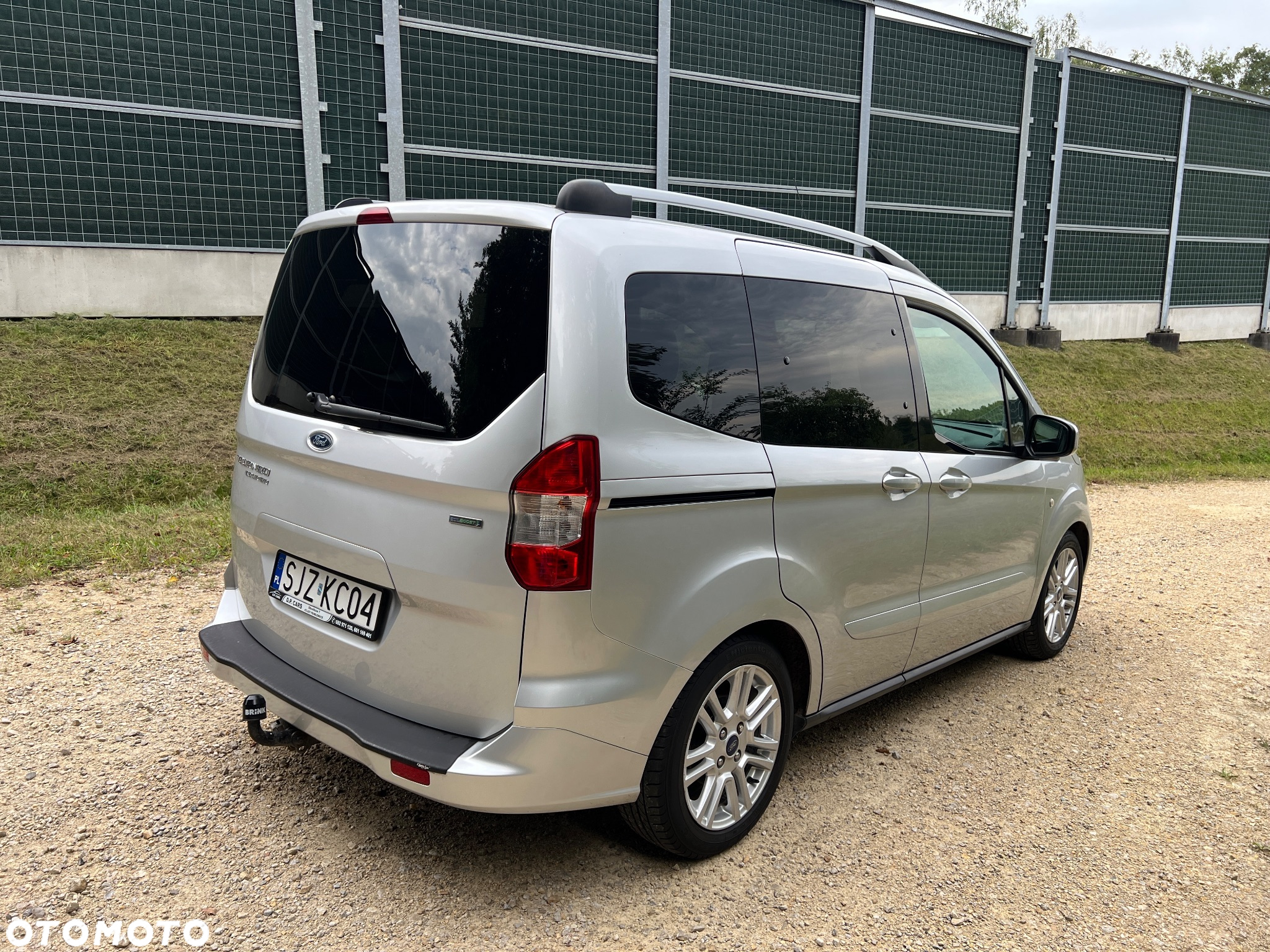 Ford Tourneo Courier 1.0 EcoBoost Trend - 4