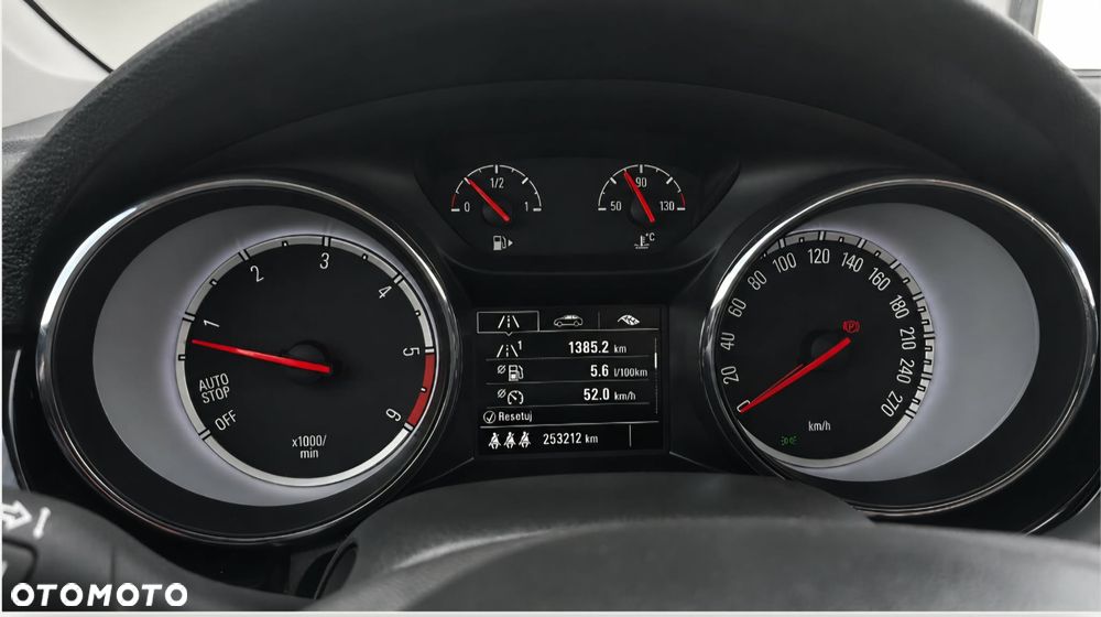 Opel Astra 1.6 CDTI Dynamic S&S - 4