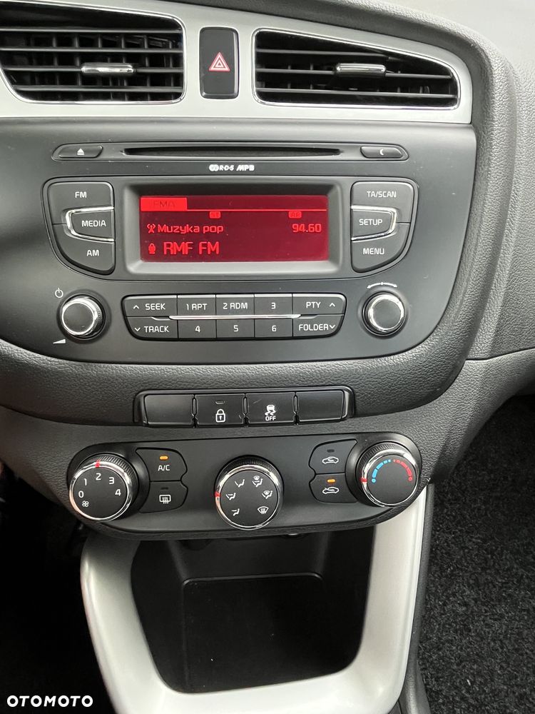 Kia Ceed - 5