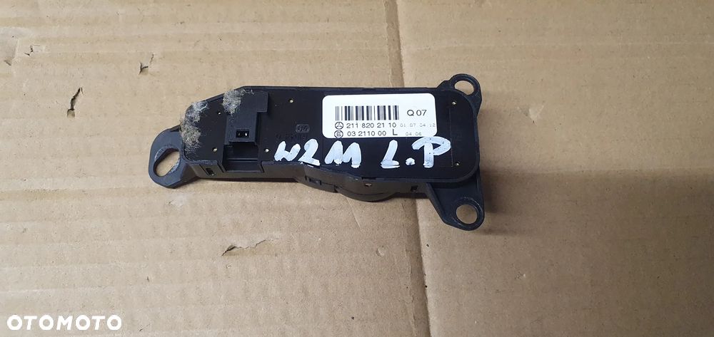 Przełącznik regulacji lusterek Mercedes E-Klasa W211 2118202110 - 3