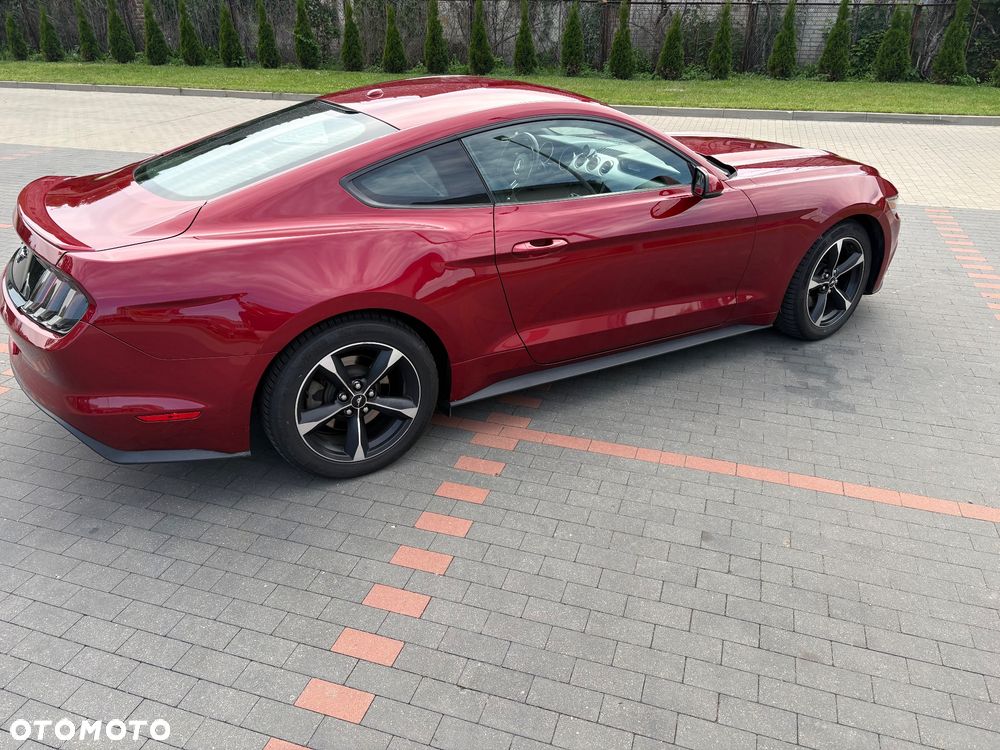 Ford Mustang - 11