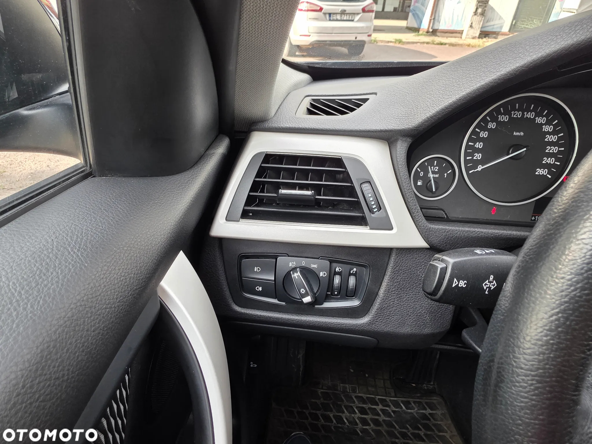 BMW Seria 3 318d Advantage - 11