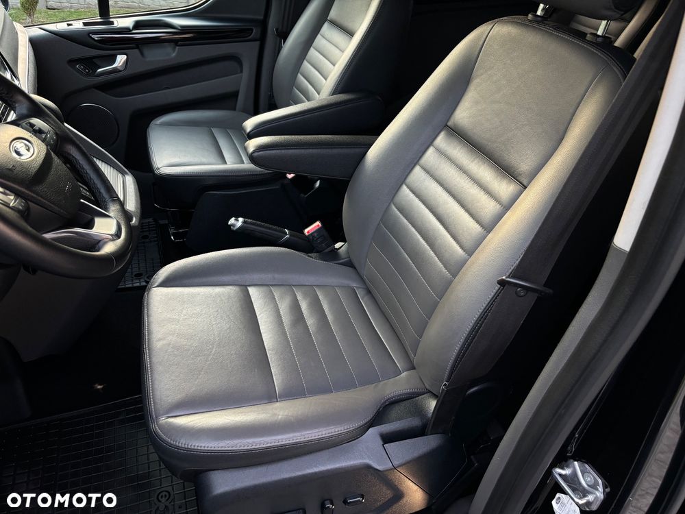 Ford Tourneo Custom 2.0 EcoBlue L1 Titanium SelectShift - 19