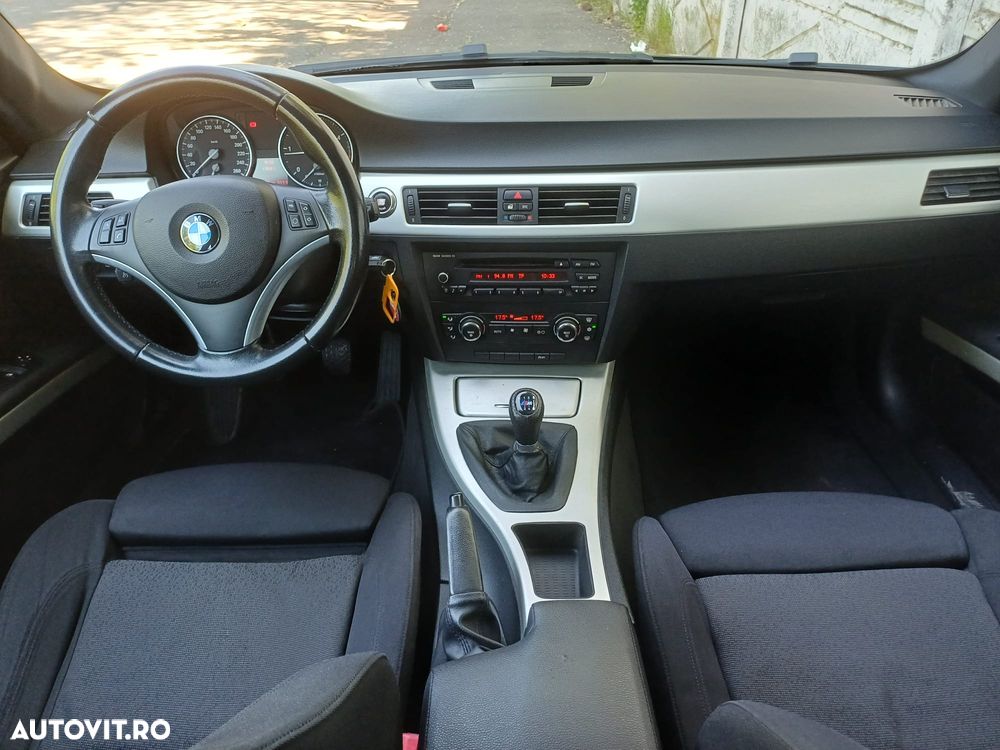 BMW Seria 3 320d - 6