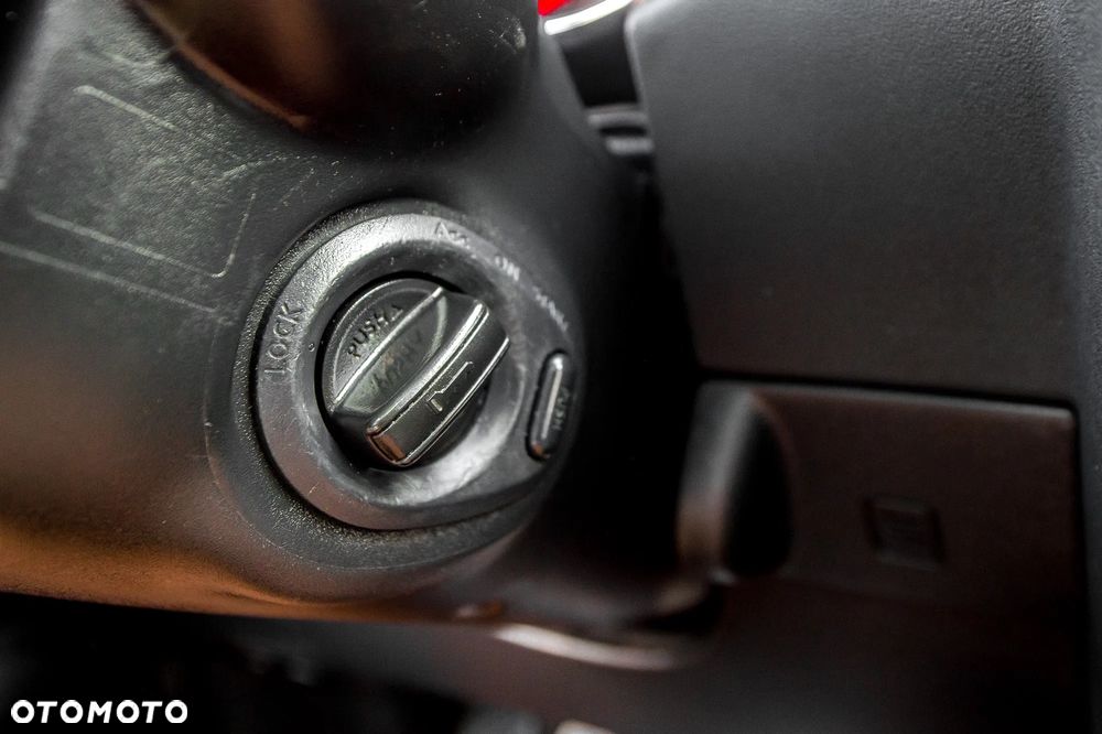 Nissan Qashqai 2.0 4x4 Tekna Premium - 38