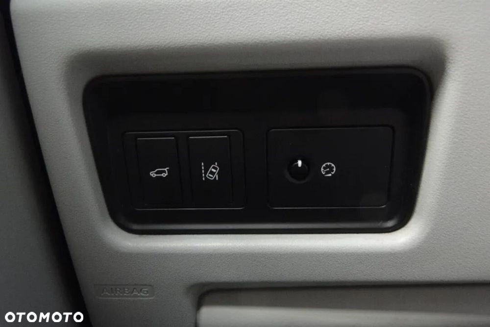 Land Rover Discovery Sport - 21