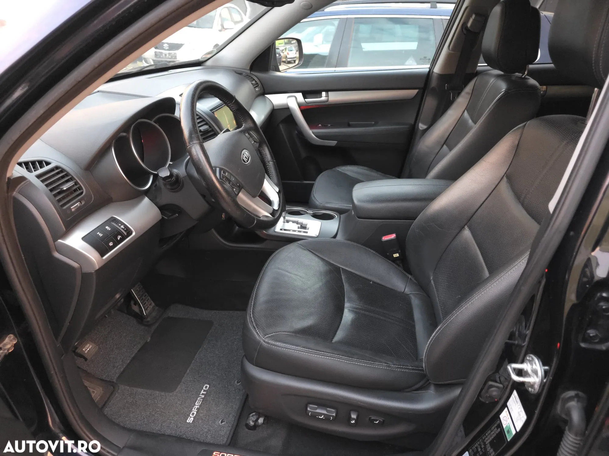 Kia Sorento 2.2 DSL 4x4 Aut. Executive - 9