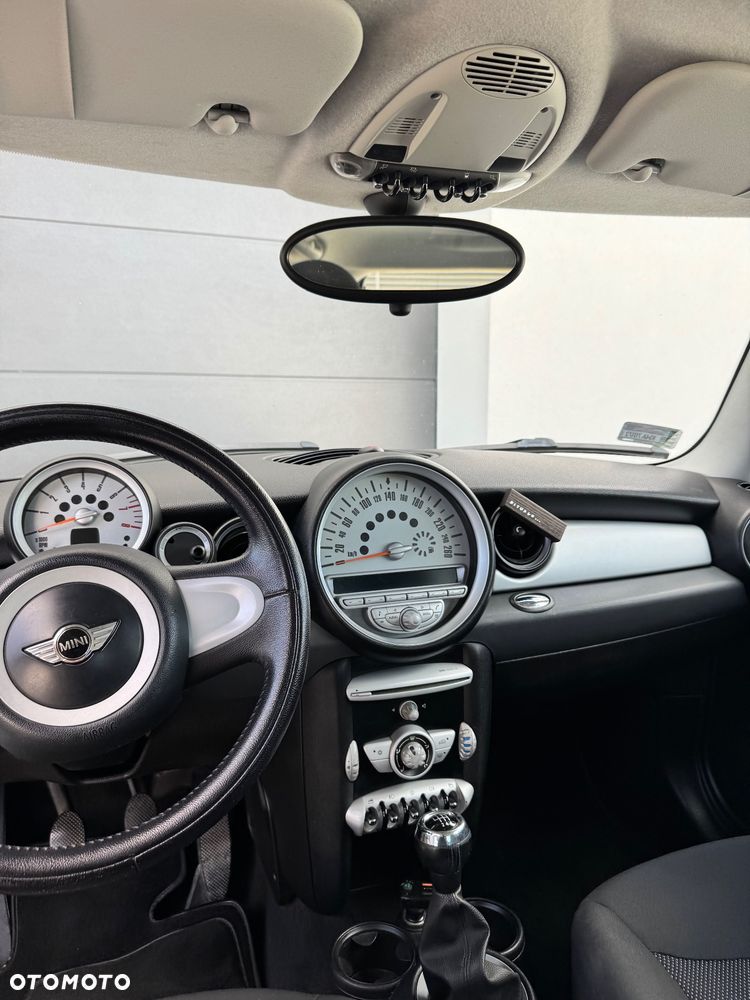 MINI ONE Standard - 11